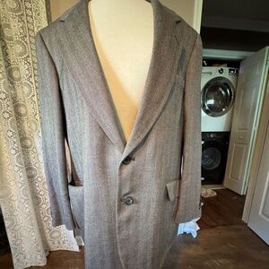 REDUCED! Mens suit jacket, Like New, Size 44 R, Navy and White Chevron Stripe.,